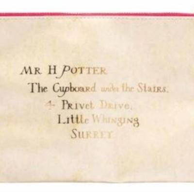 Harry Potter: Hogwarts Acceptance Letter Accessory Pouch Harry Potter: Hogwarts Acceptance Letter Accessory Pouch
